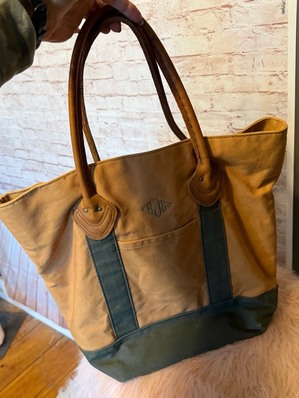 L.L.Bean vintage large canvas tote with leather handles - Picture 5 of 11